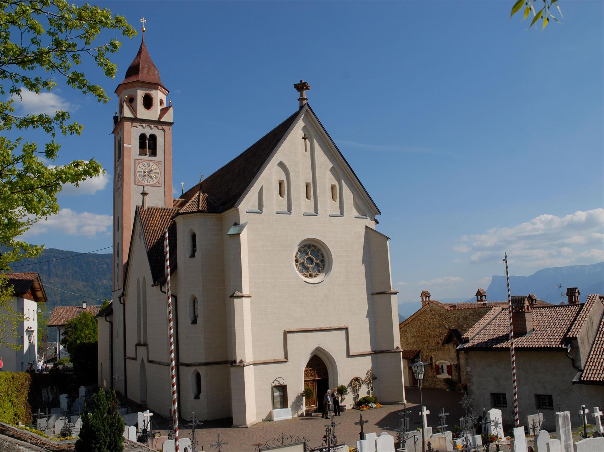 St. John the Baptist Parish Church Tirol/Tirolo 1 suedtirol.info
