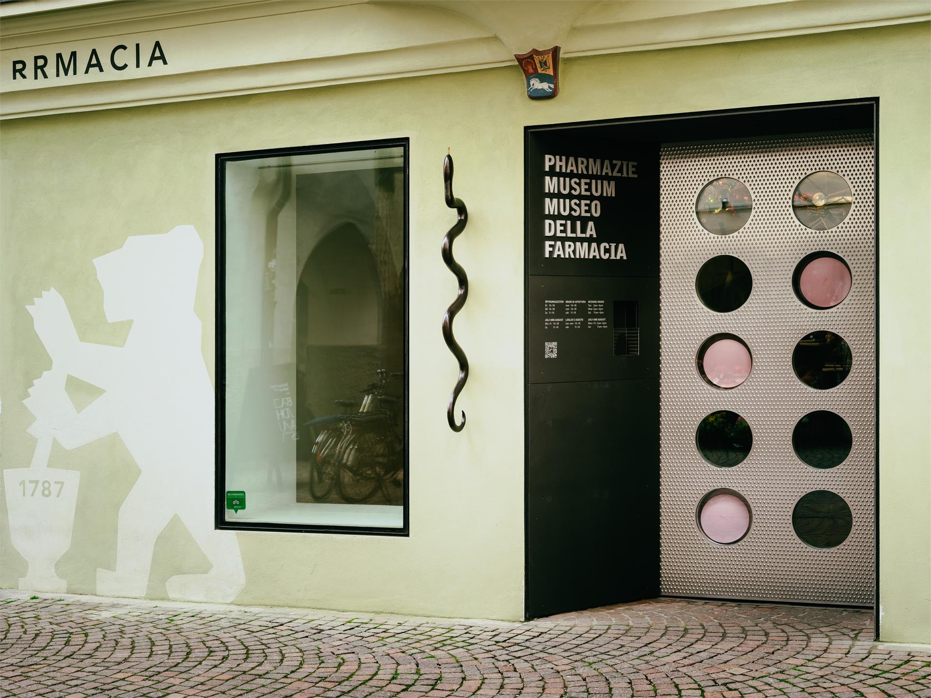 Pharmaziemuseum Brixen 1 suedtirol.info