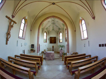 Pfarrkirche zum Hlgst. Herzen Jesu in Siebeneich Terlan 1 suedtirol.info