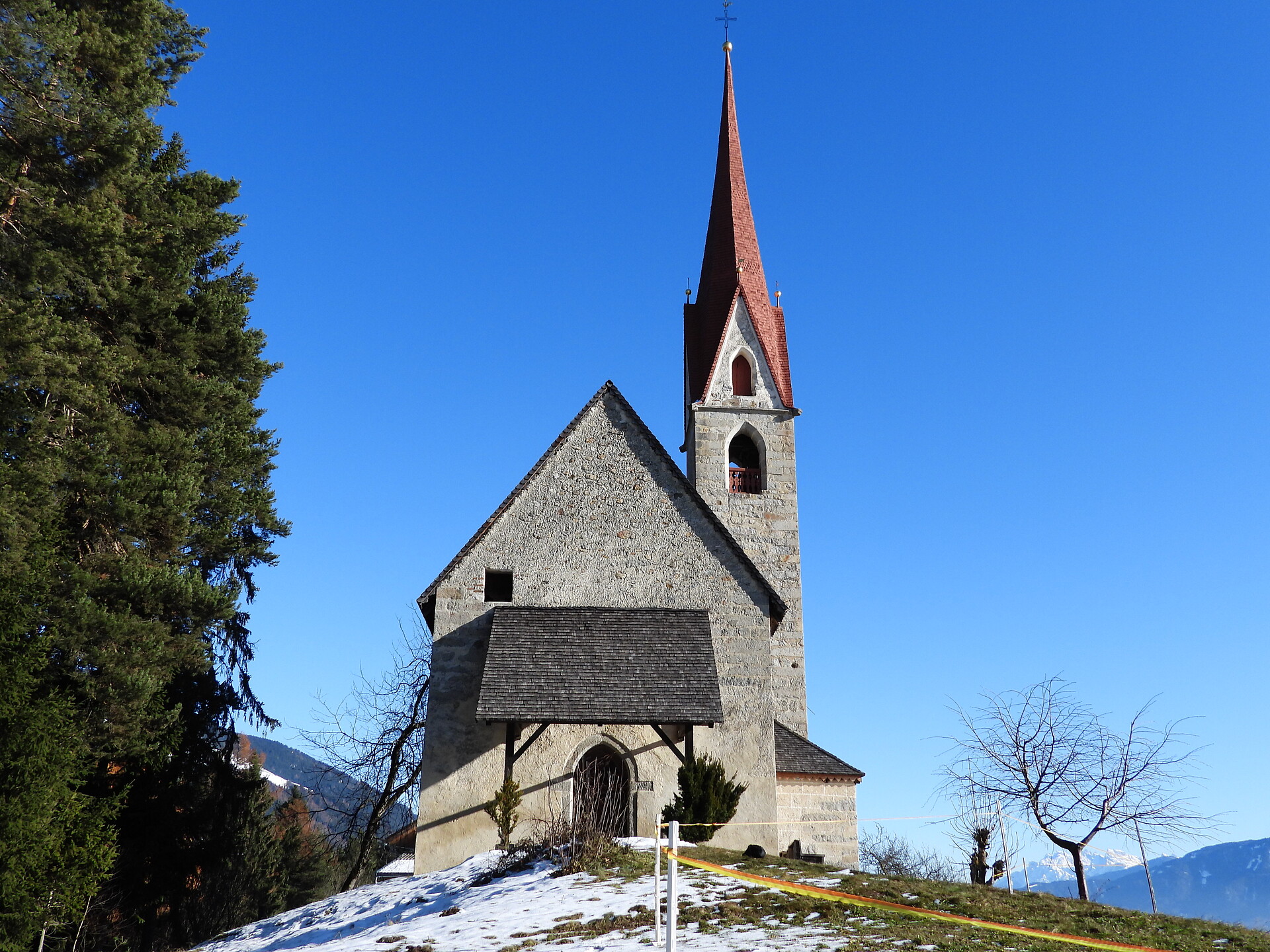 Kirche Hofern Winter