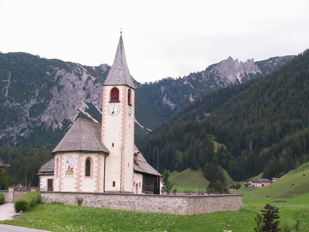 Pfarrkirche "St. Veit"  1 suedtirol.info
