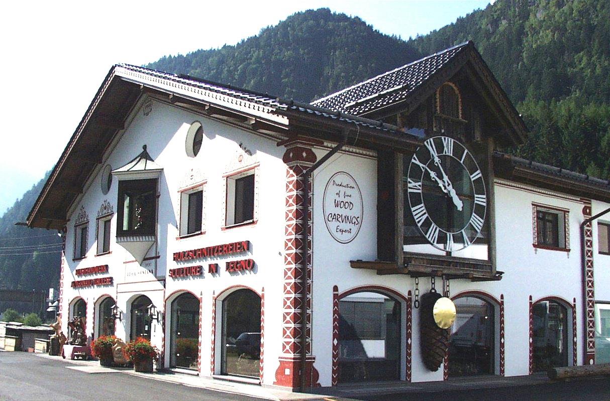 PEMA Woodcarvings St.Ulrich 1 suedtirol.info