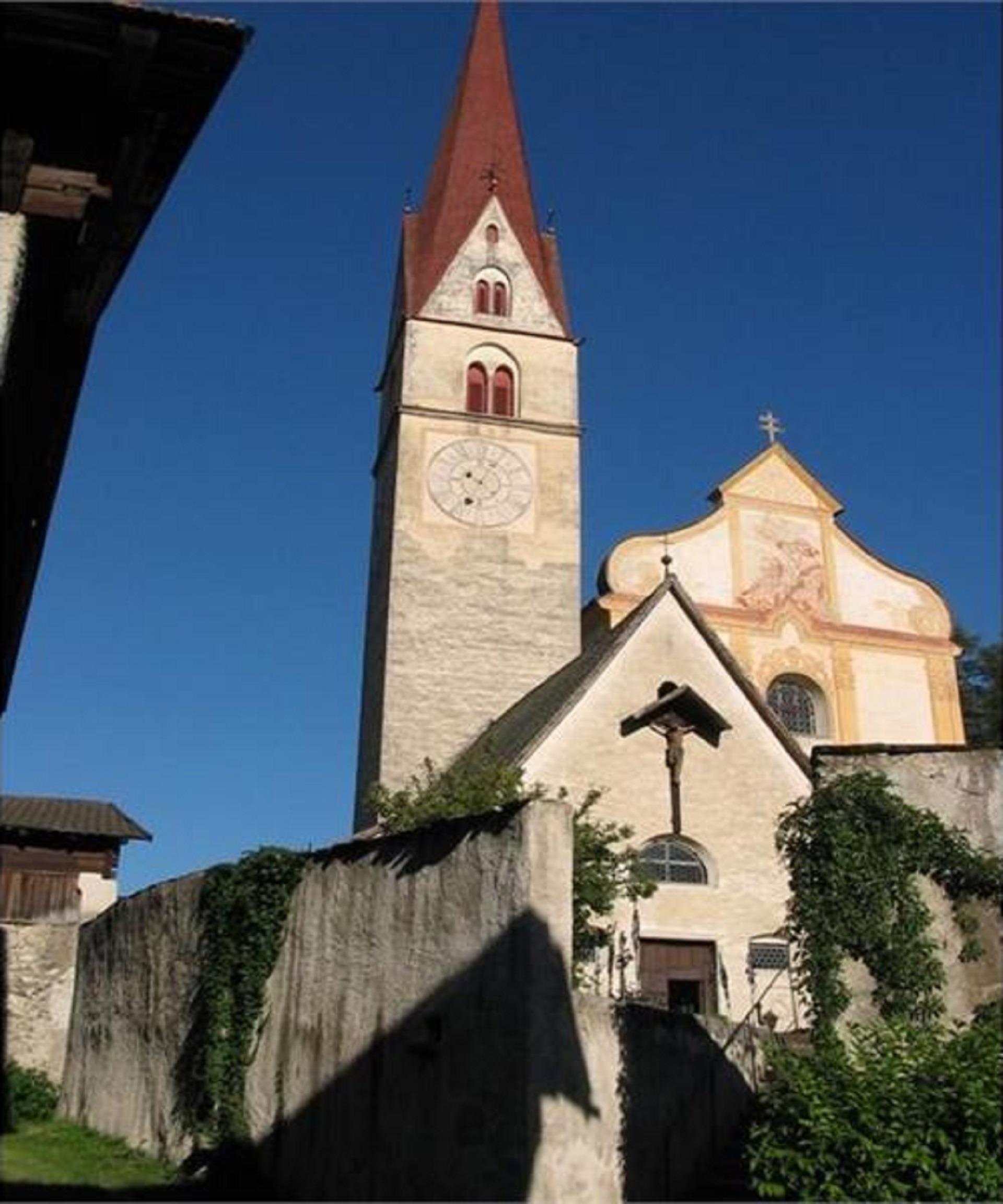 Parish Church of the Annunciation in Vintl Vintl/Vandoies 1 suedtirol.info