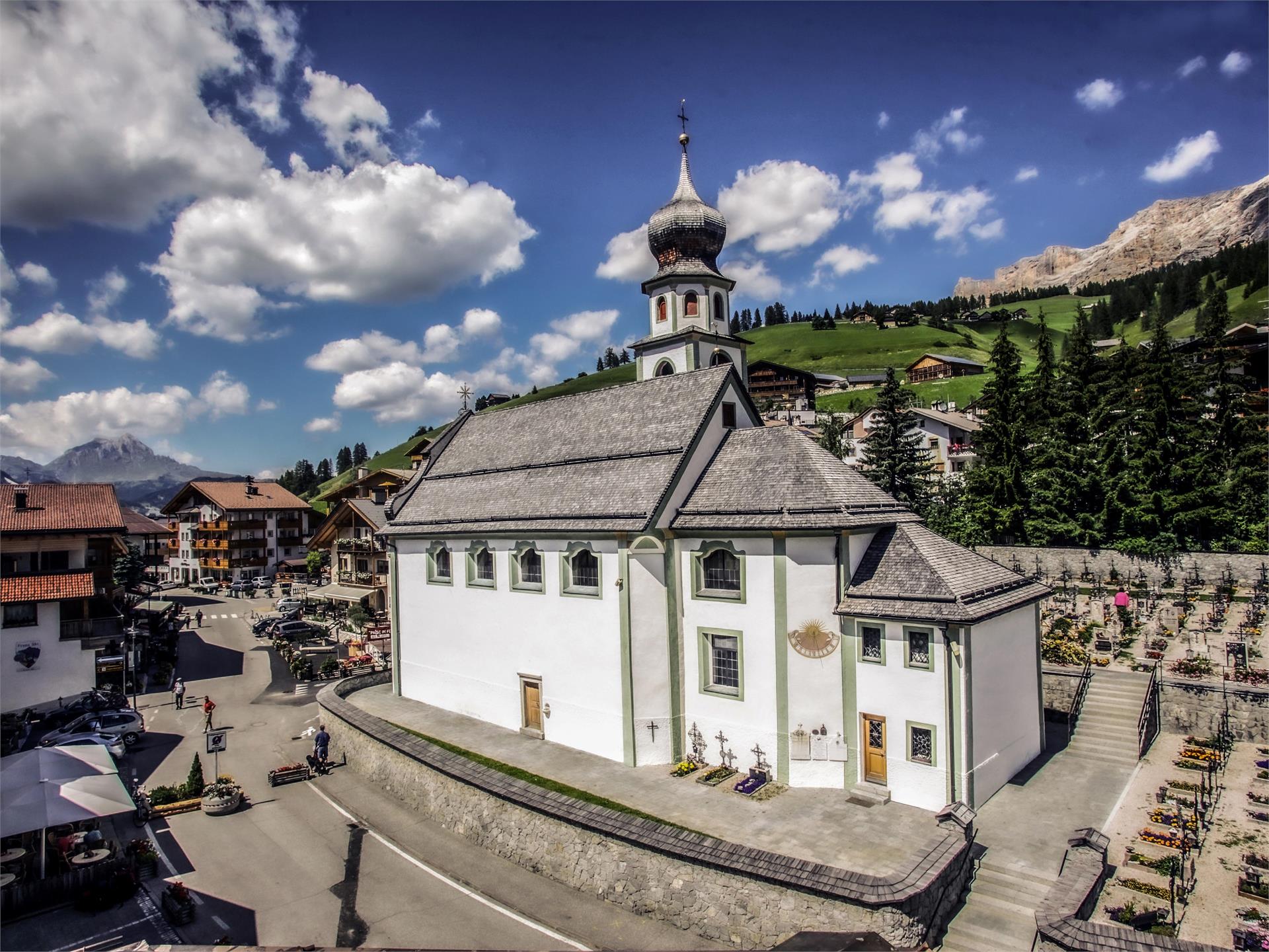 Pfarrkirche San Cassiano Badia 2 suedtirol.info