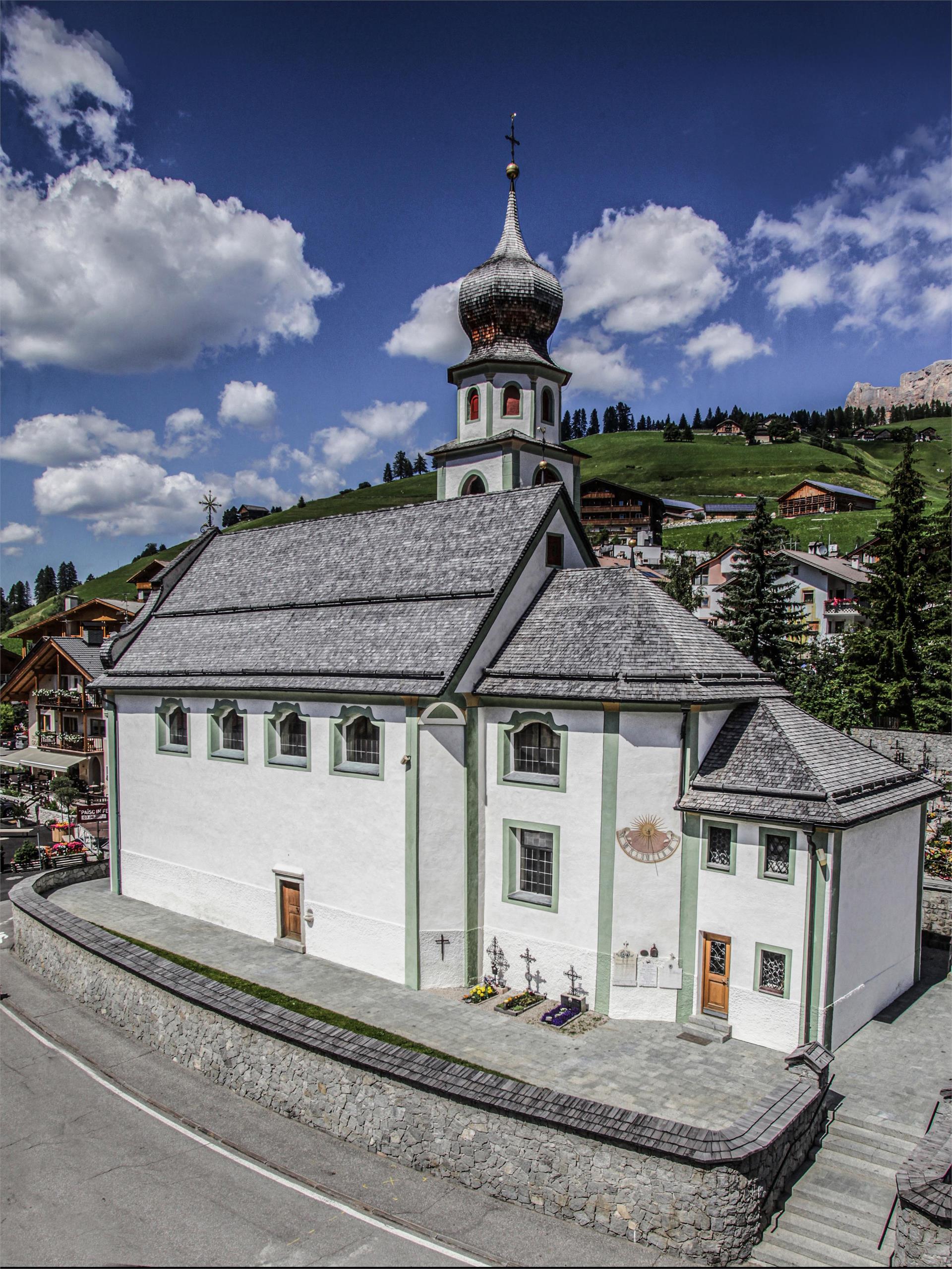 Pfarrkirche San Cassiano Badia 1 suedtirol.info