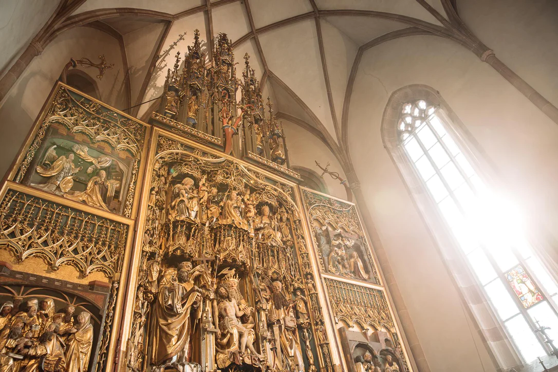 Parish church Maria Himmelfahrt and the Schnatterpeck altar