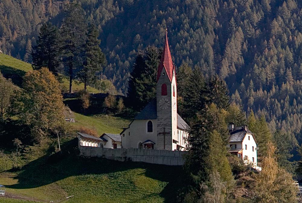 Church of apostle Peter in St.Peter/S. Pietro Ahrntal/Valle Aurina 1 suedtirol.info