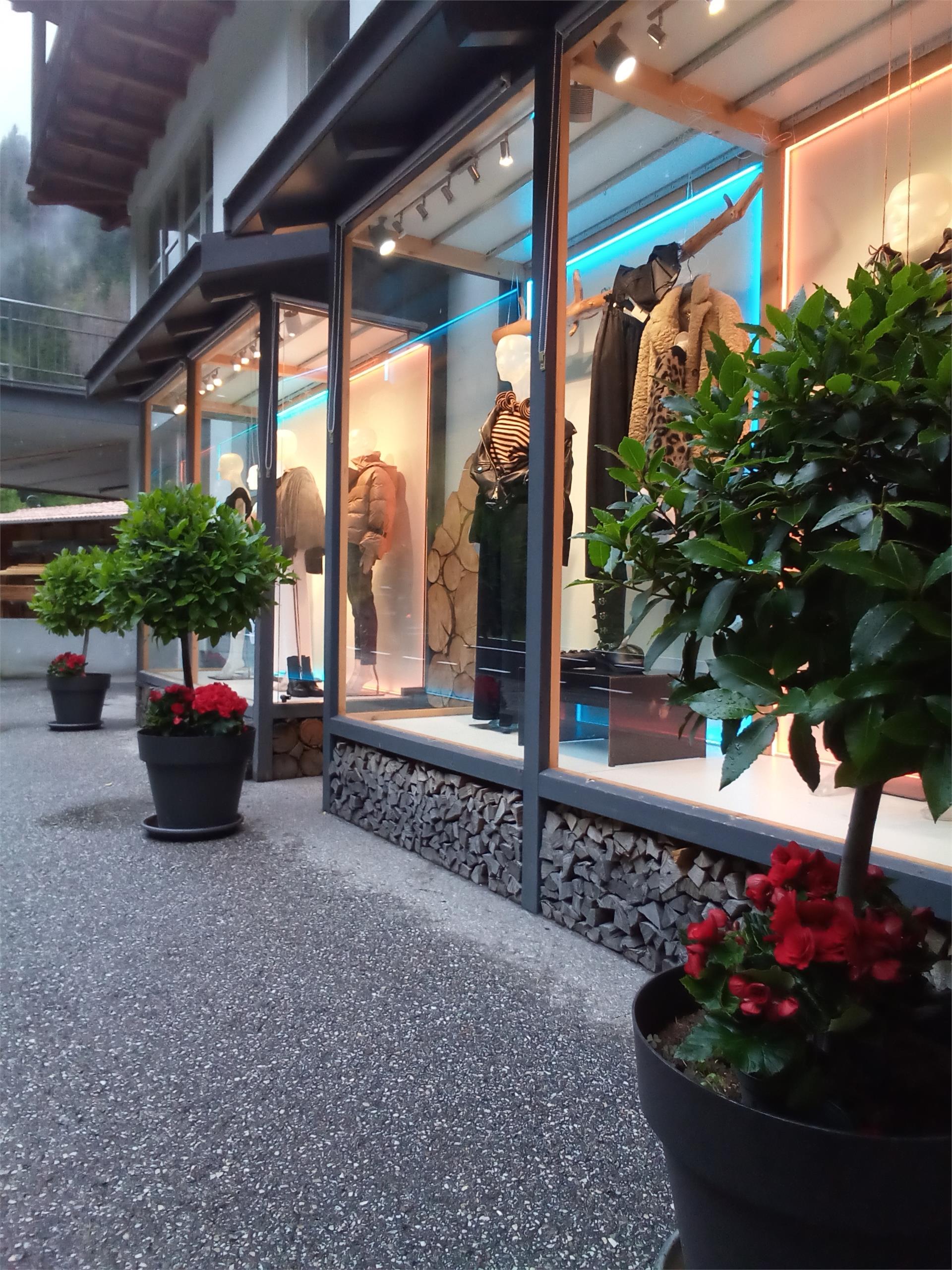 Pederoa Hill casual chic La Val 2 suedtirol.info