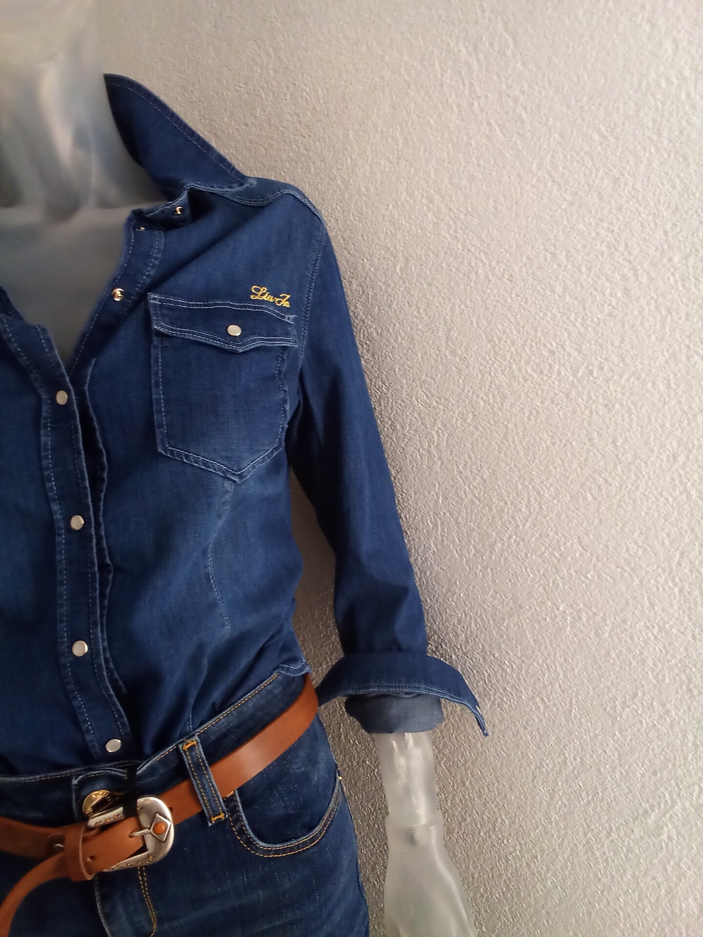 Pederoa Hill casual chic