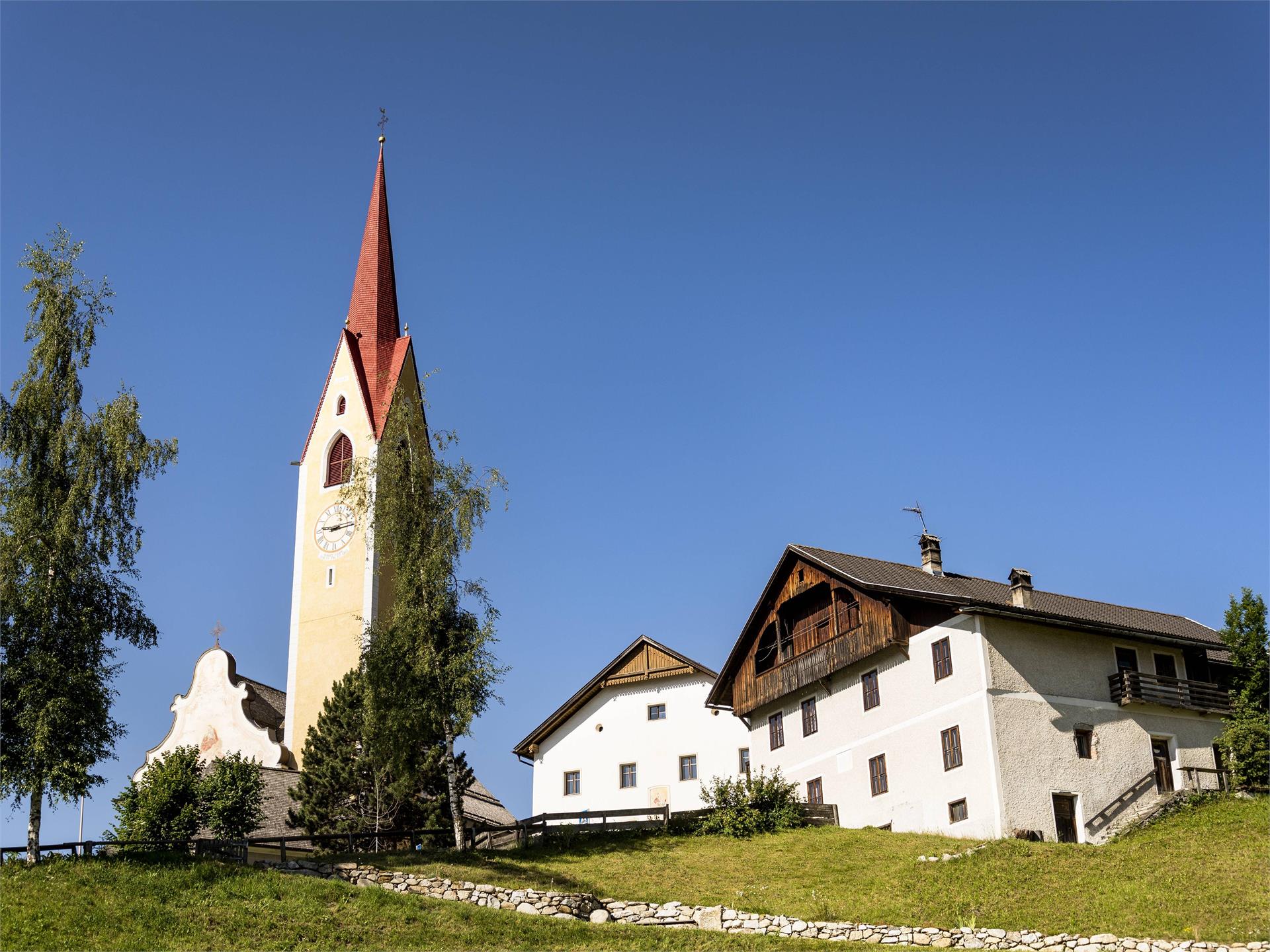 Pfarrkirche zu den Hll. Ingenuin & Albuin Welsberg-Taisten 2 suedtirol.info
