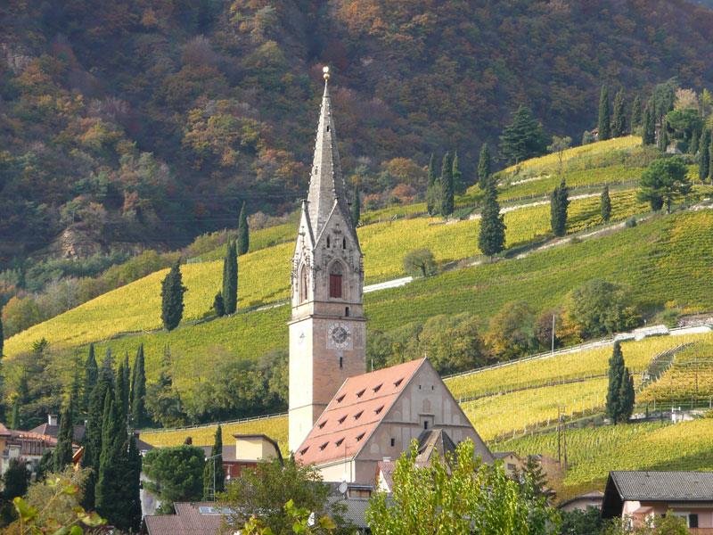 Parish Church Sankt Julitta and Sankt Quirikus Tramin an der Weinstraße/Termeno sulla Strada del Vino 2 suedtirol.info