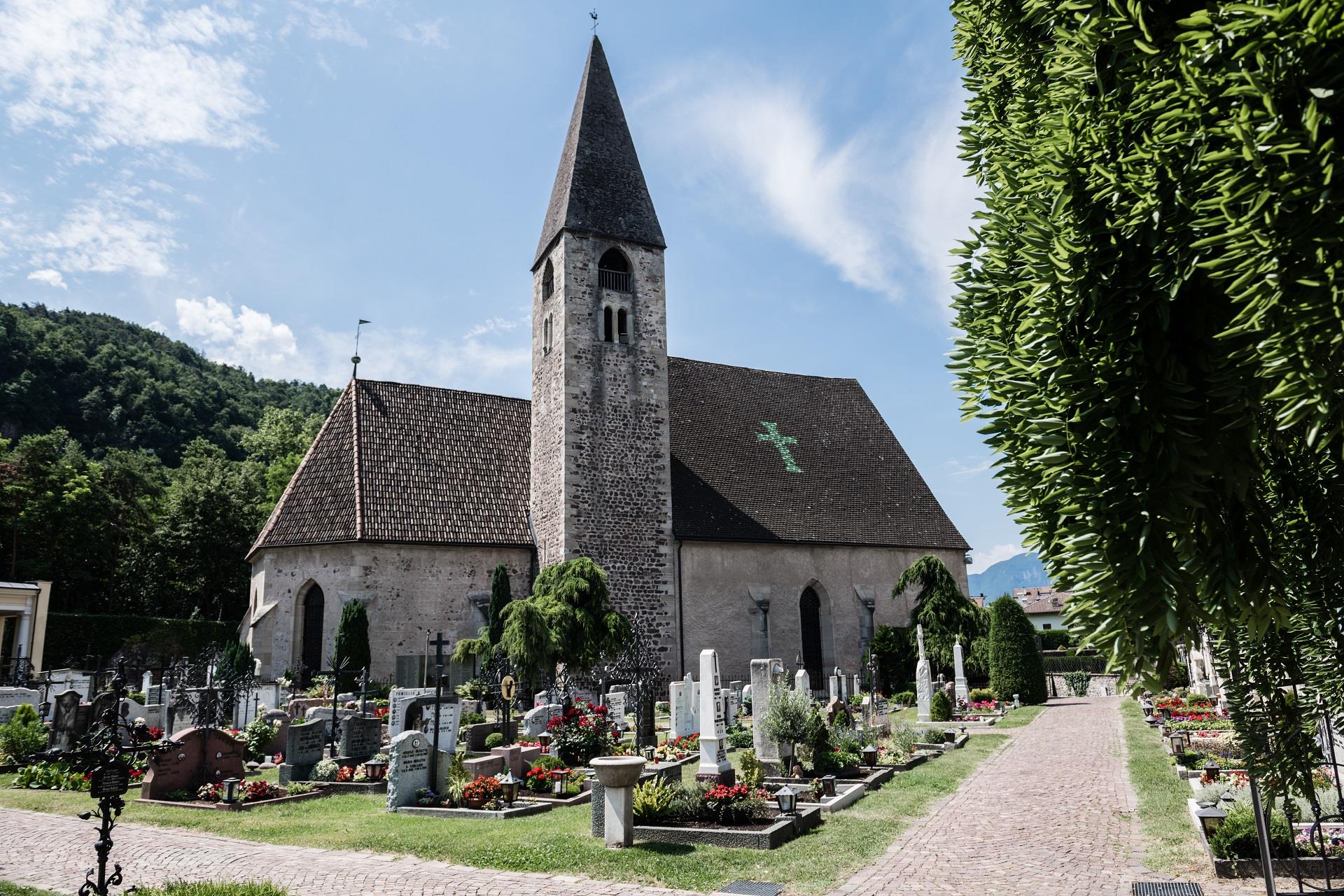 Chiesa San Pietro Ora 1 suedtirol.info