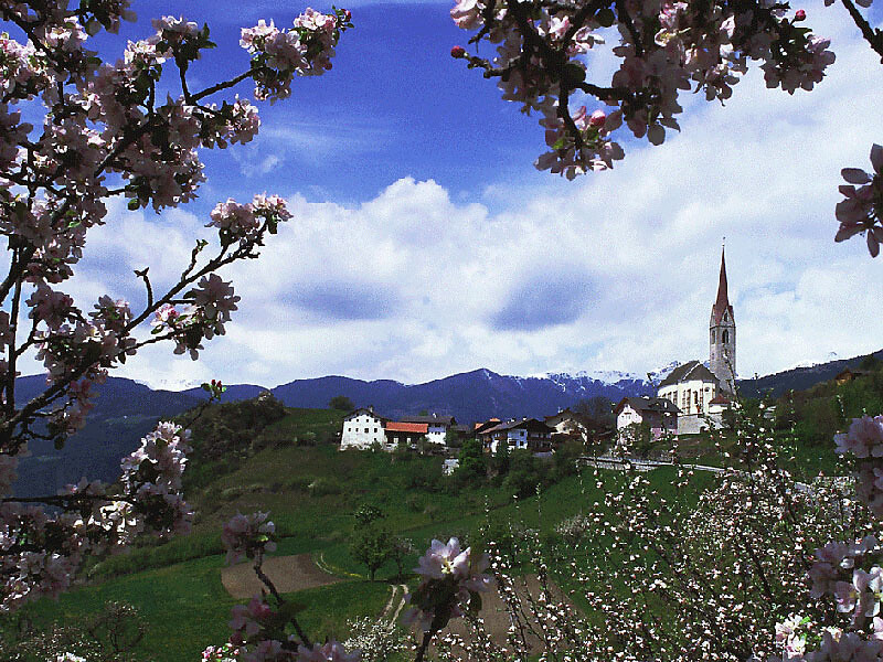 Pfarrkirche Teis (1890) Villnöss 1 suedtirol.info