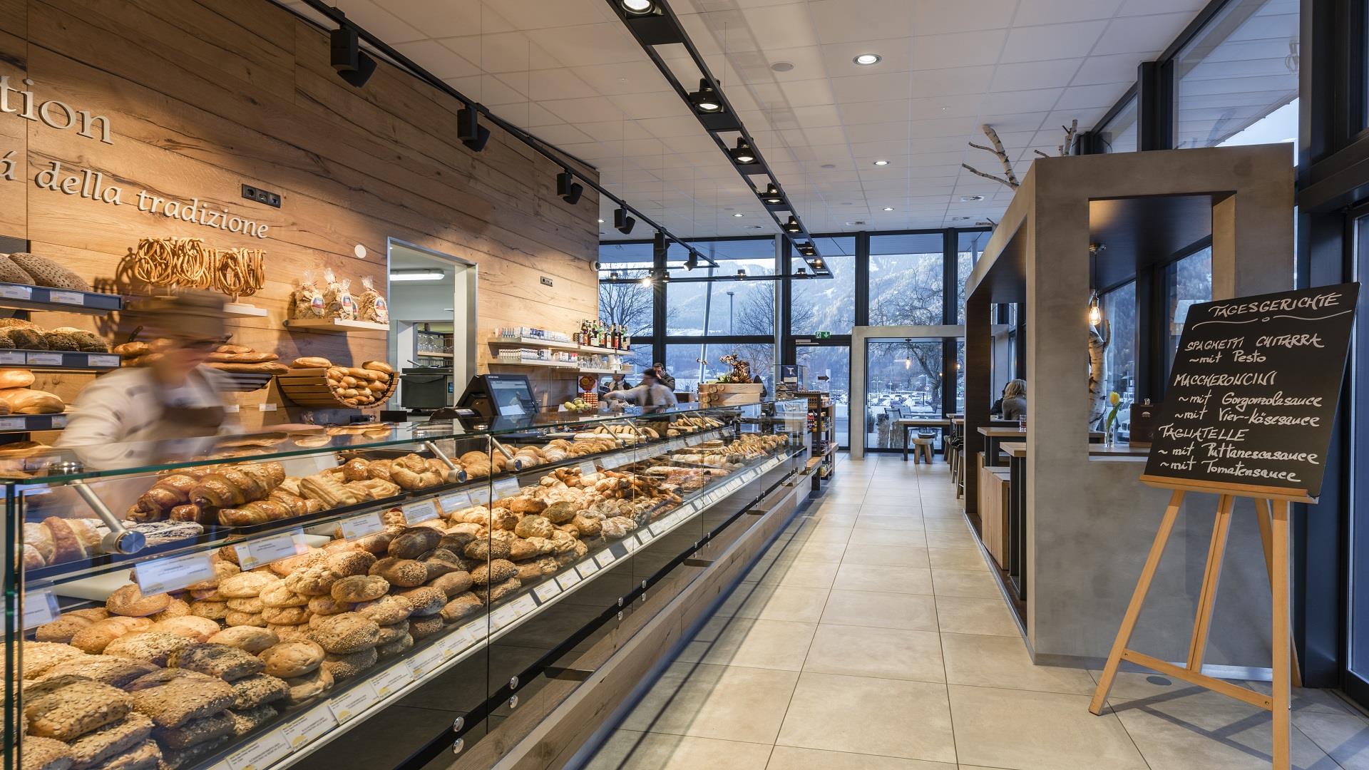 Pardeller Brot Manufaktur Vis á Vis Vipiteno 1 suedtirol.info