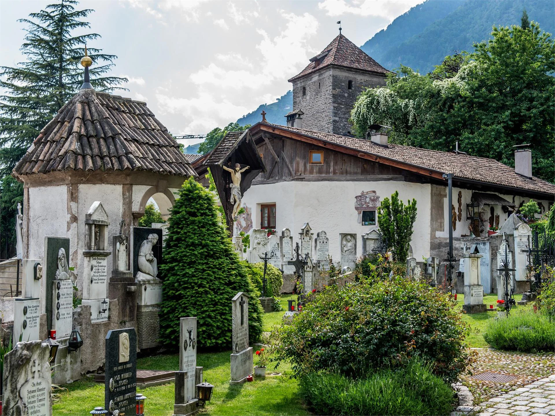 Pfarrkirche St. Peter und Paul in Partschins Partschins 5 suedtirol.info