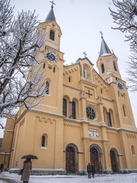 Pfarrkirche Bruneck  3 suedtirol.info