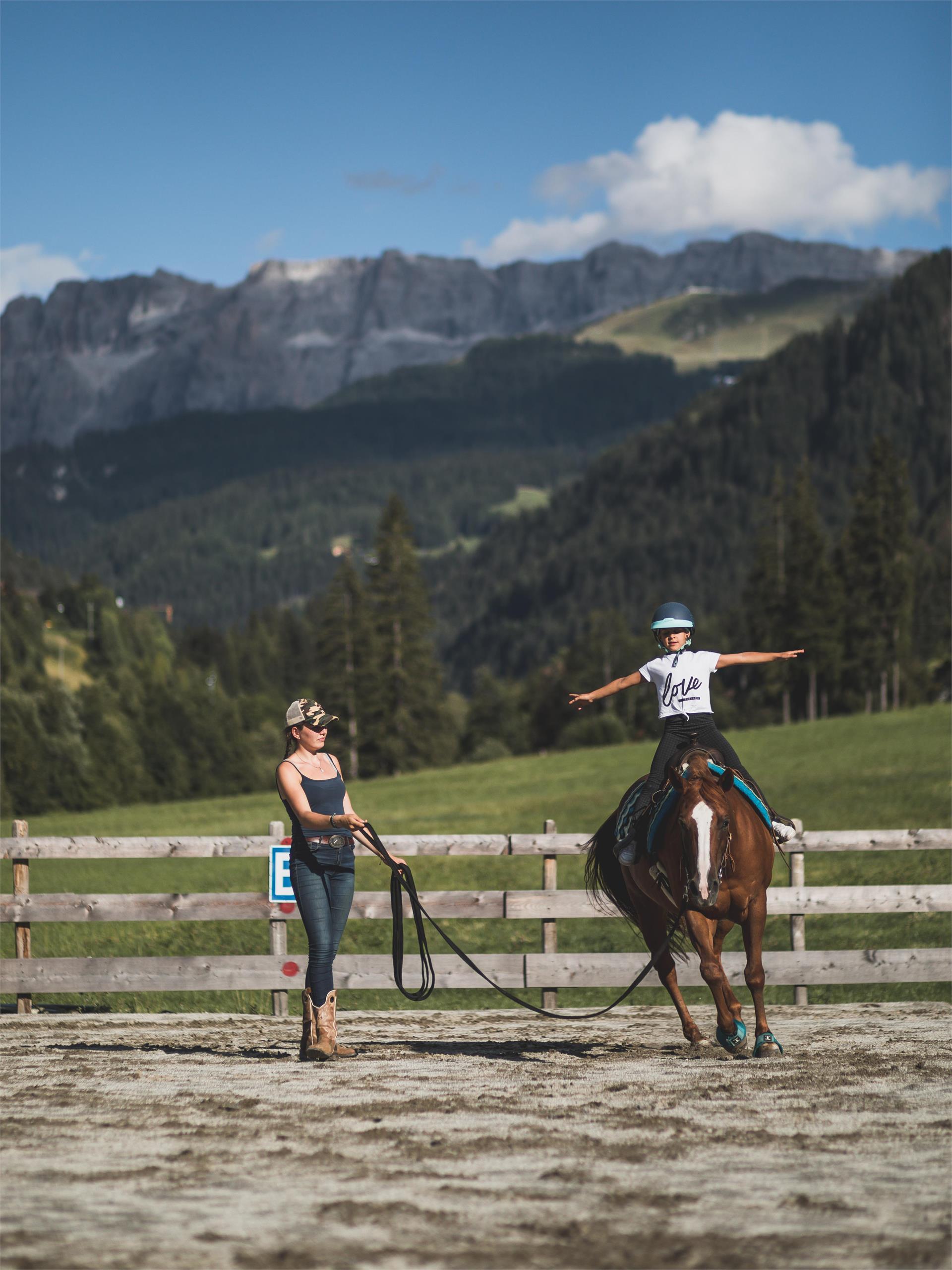 Maneggio Minert Ortisei 15 suedtirol.info