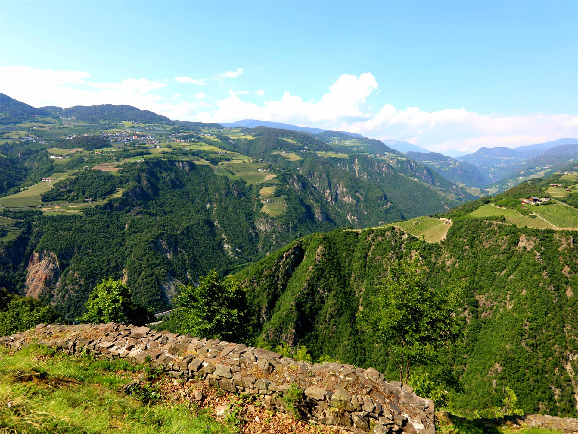 Castel ruins Steinegg|Collepietra Karneid/Cornedo all'Isarco 4 suedtirol.info