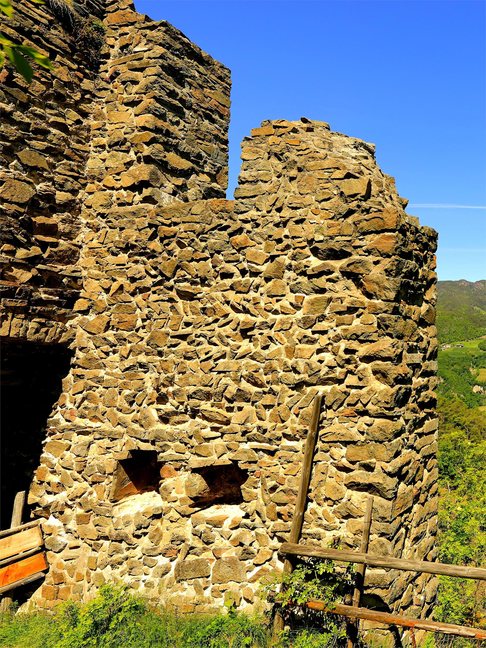 Castel ruins Steinegg|Collepietra Karneid/Cornedo all'Isarco 3 suedtirol.info