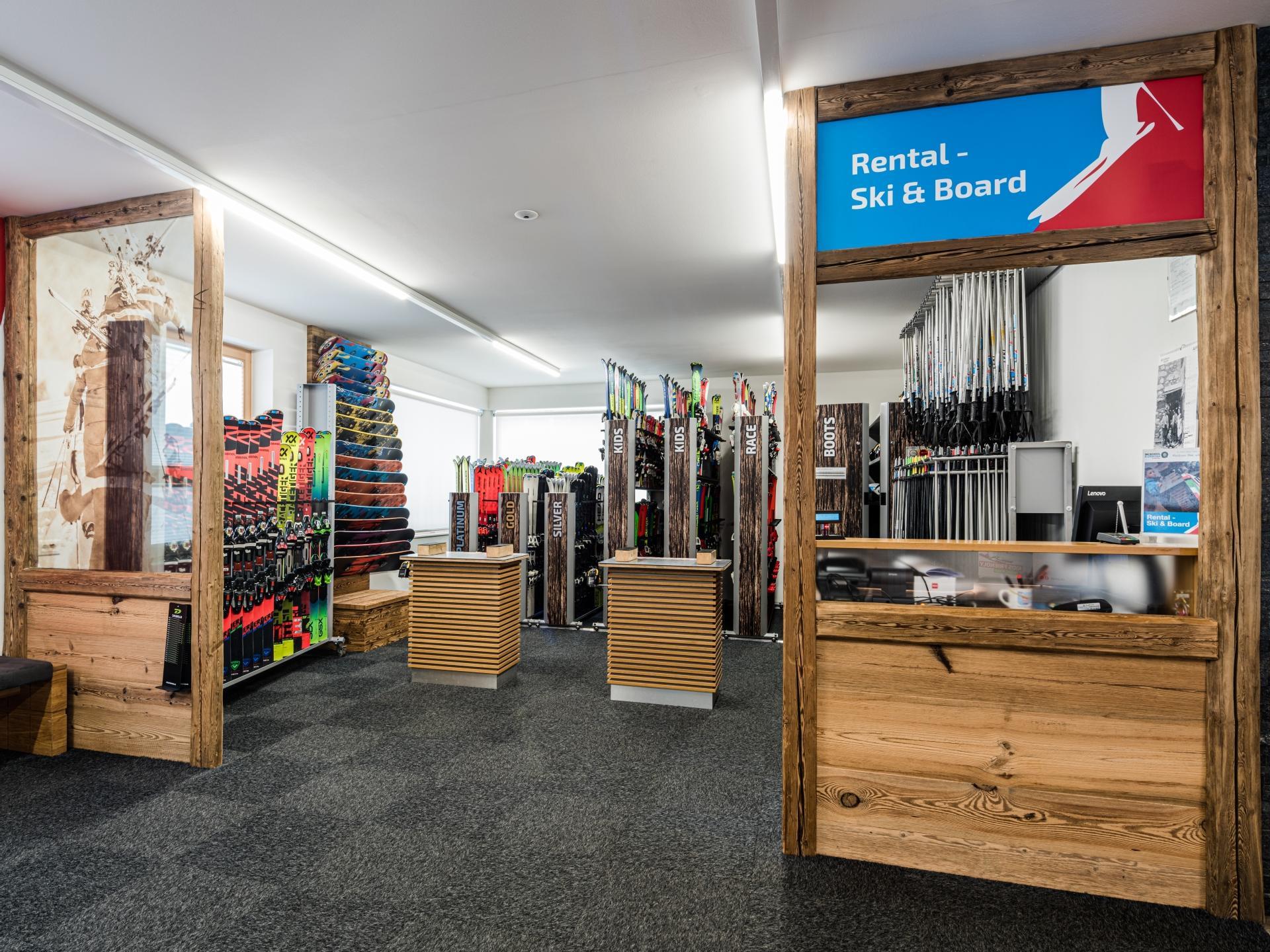 Rental Ski & Board Scuola Sci S. Cristina Santa Cristina Val Gardena 3 suedtirol.info