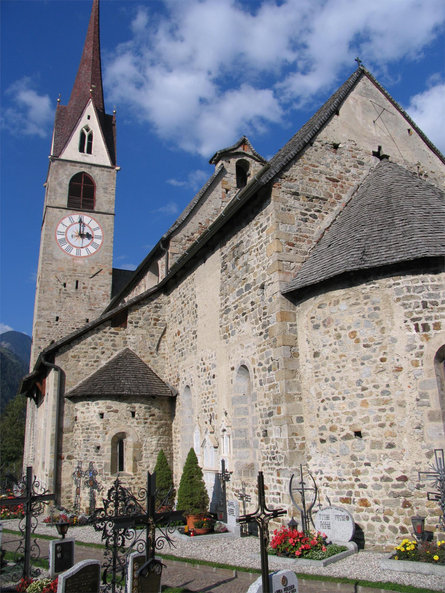 Romanische Pfarrkirche in Gais  1 suedtirol.info