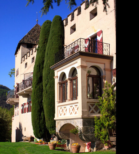 Schloss Plars - visita guidata e degustazione vini  1 suedtirol.info