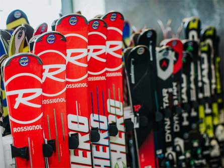 Snowboard & Skischool 2000  2 suedtirol.info