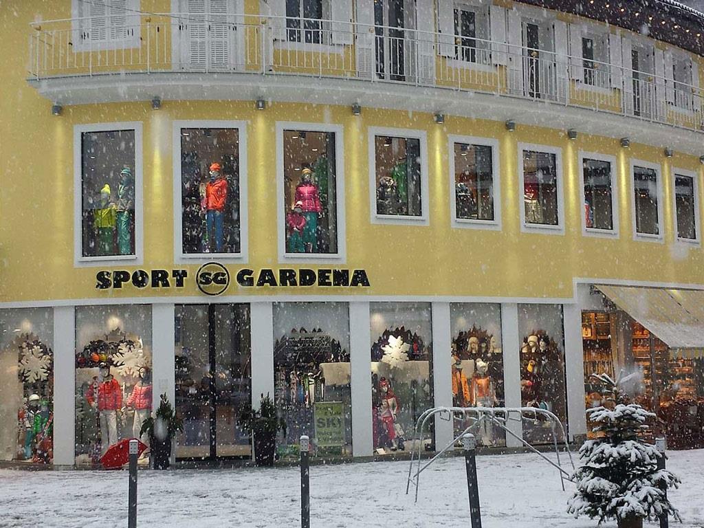 Sport  Gardena - Sport Fashion negozio e noleggio Ortisei 2 suedtirol.info