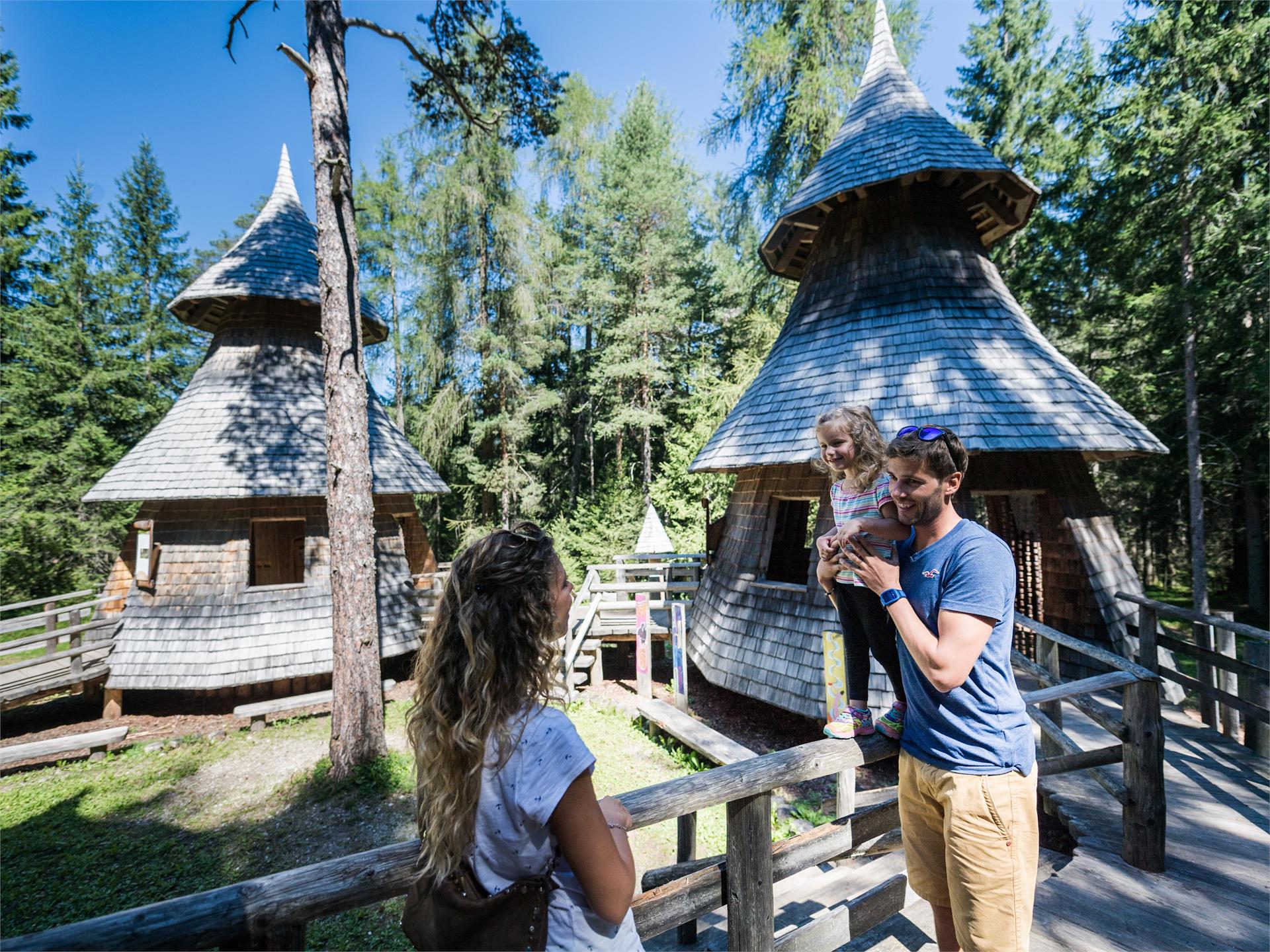 Parco giochi Mondo Magico della Foresta Dobbiaco 1 suedtirol.info