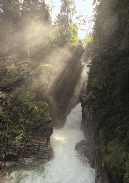 Stieber Waterfall in Moos/Moso Moos in Passeier/Moso in Passiria 1 suedtirol.info
