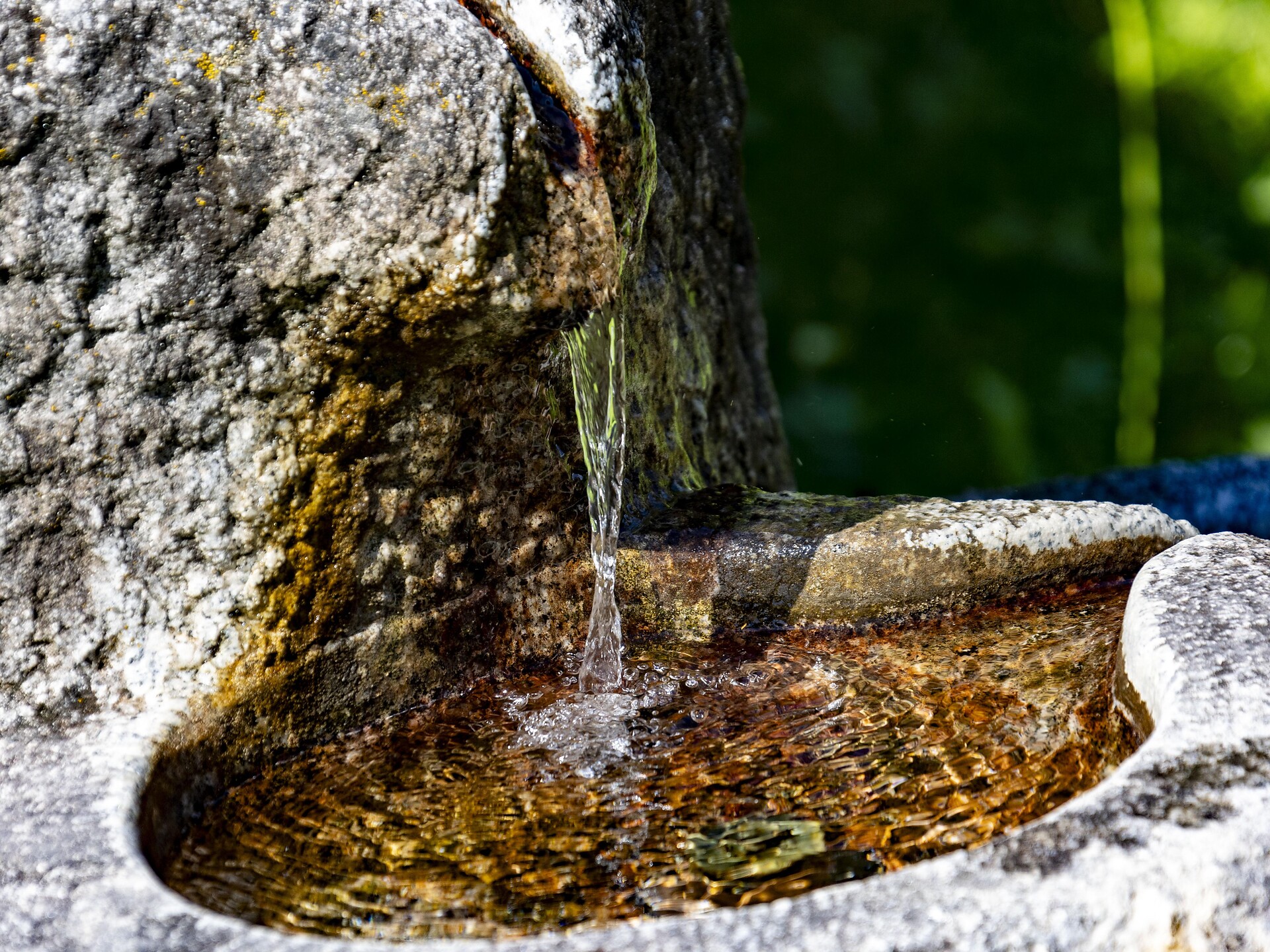 Sulphur springs in Al Bagn La Val 2 suedtirol.info