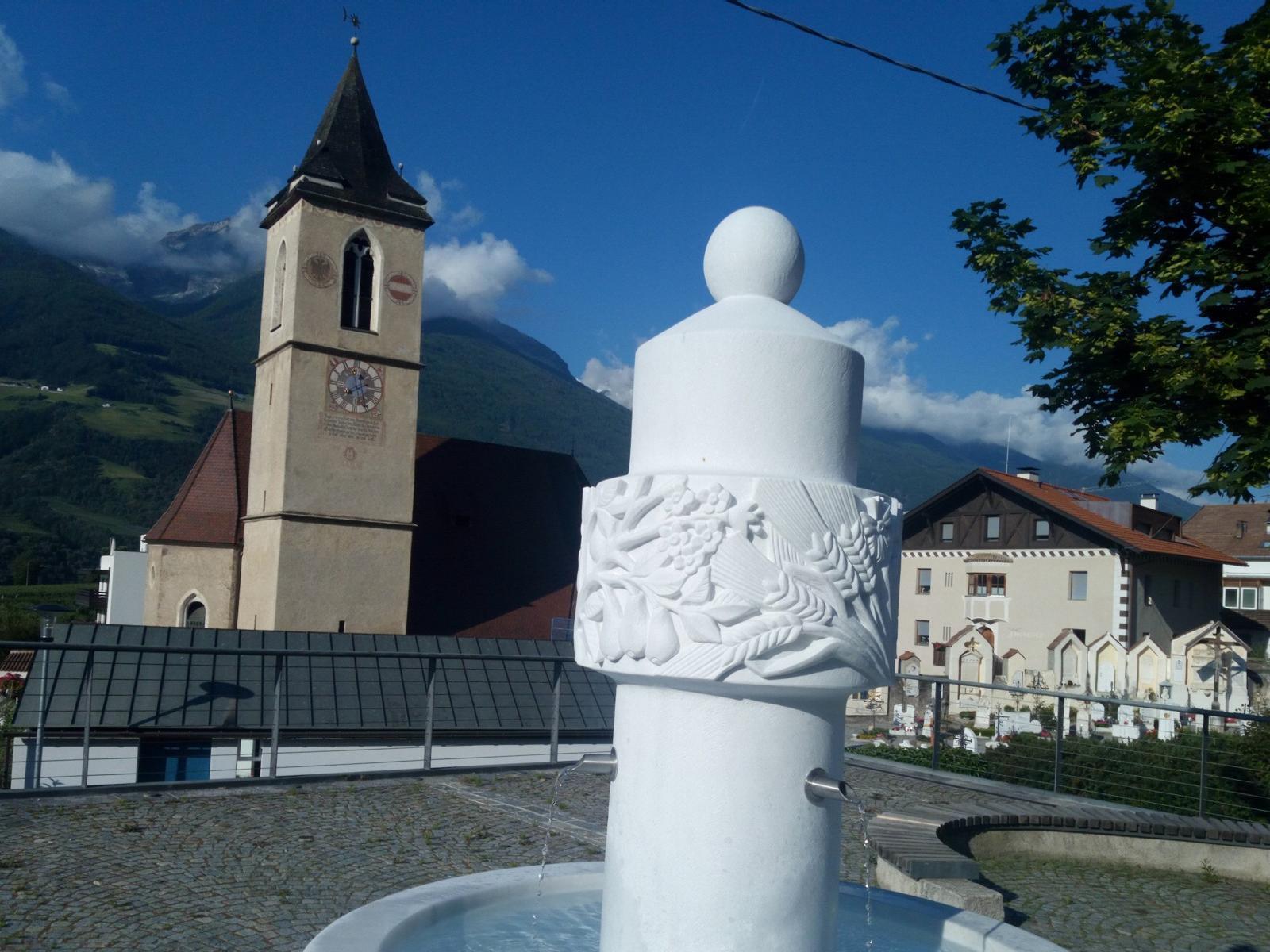 St. Johannes Kirche, Kortsch Schlanders 1 suedtirol.info