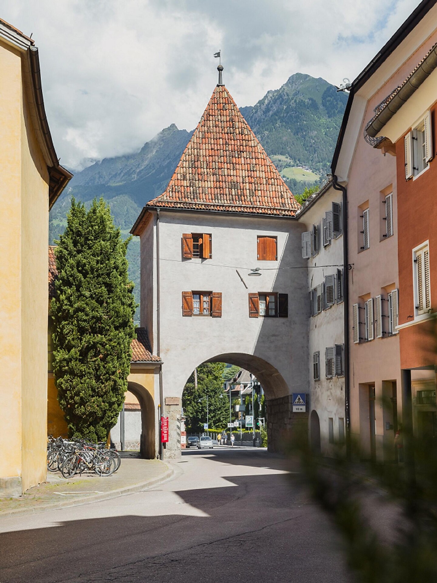 Porta cittadina "Porta Venosta" Merano 2 suedtirol.info