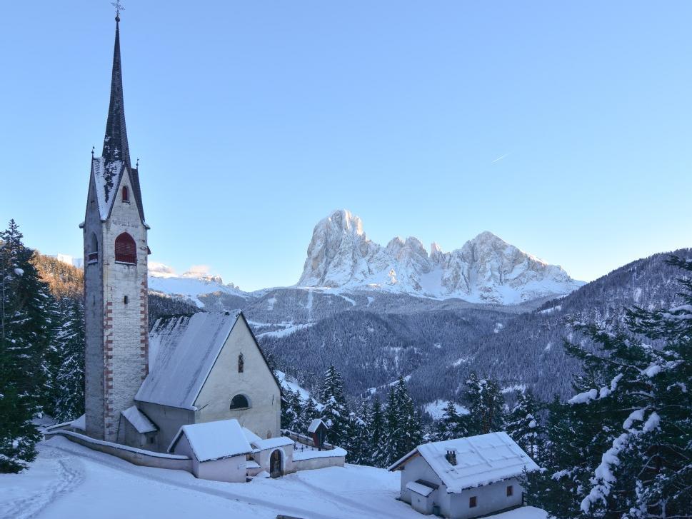 Chiesa di S. Giacomo (la “dlieja da Sacun”) Ortisei 1 suedtirol.info