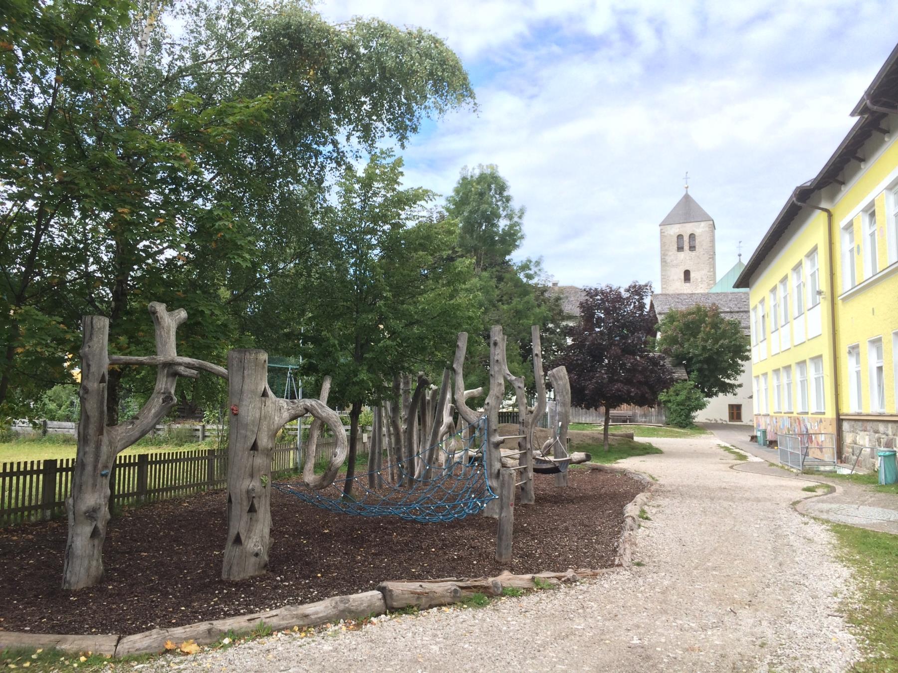Parco Giochi Scuola Elementare San Candido 1 suedtirol.info