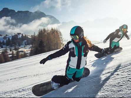 Scuola sci e snowboard Dolomites Badia 4 suedtirol.info
