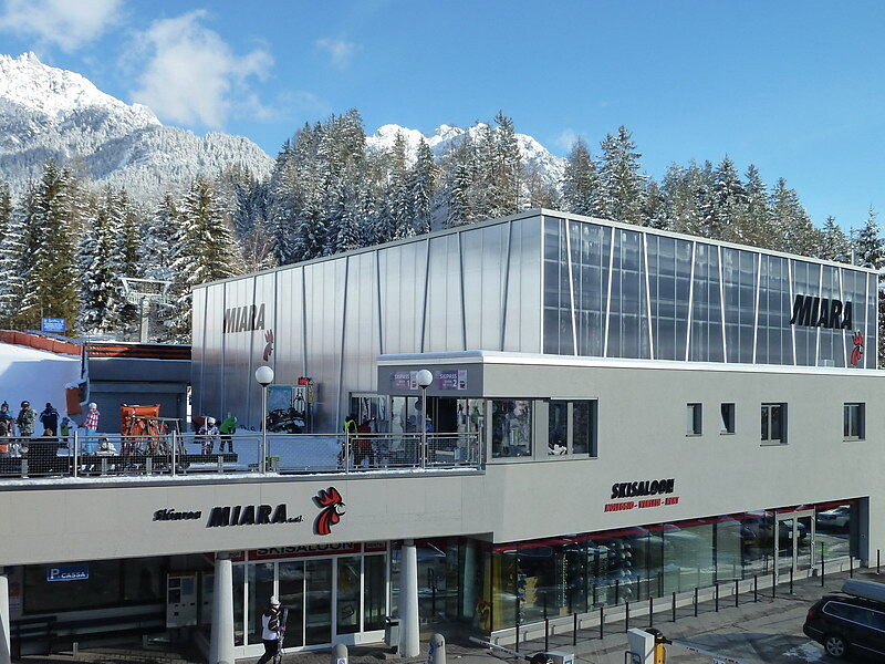 Ski rental Miara