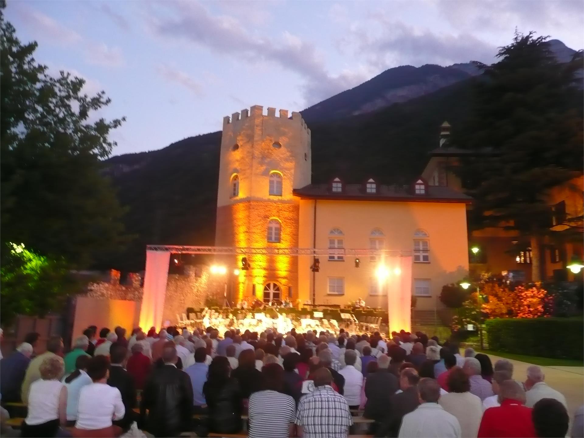 Castello Rechtenthal Termeno sulla Strada del Vino 1 suedtirol.info