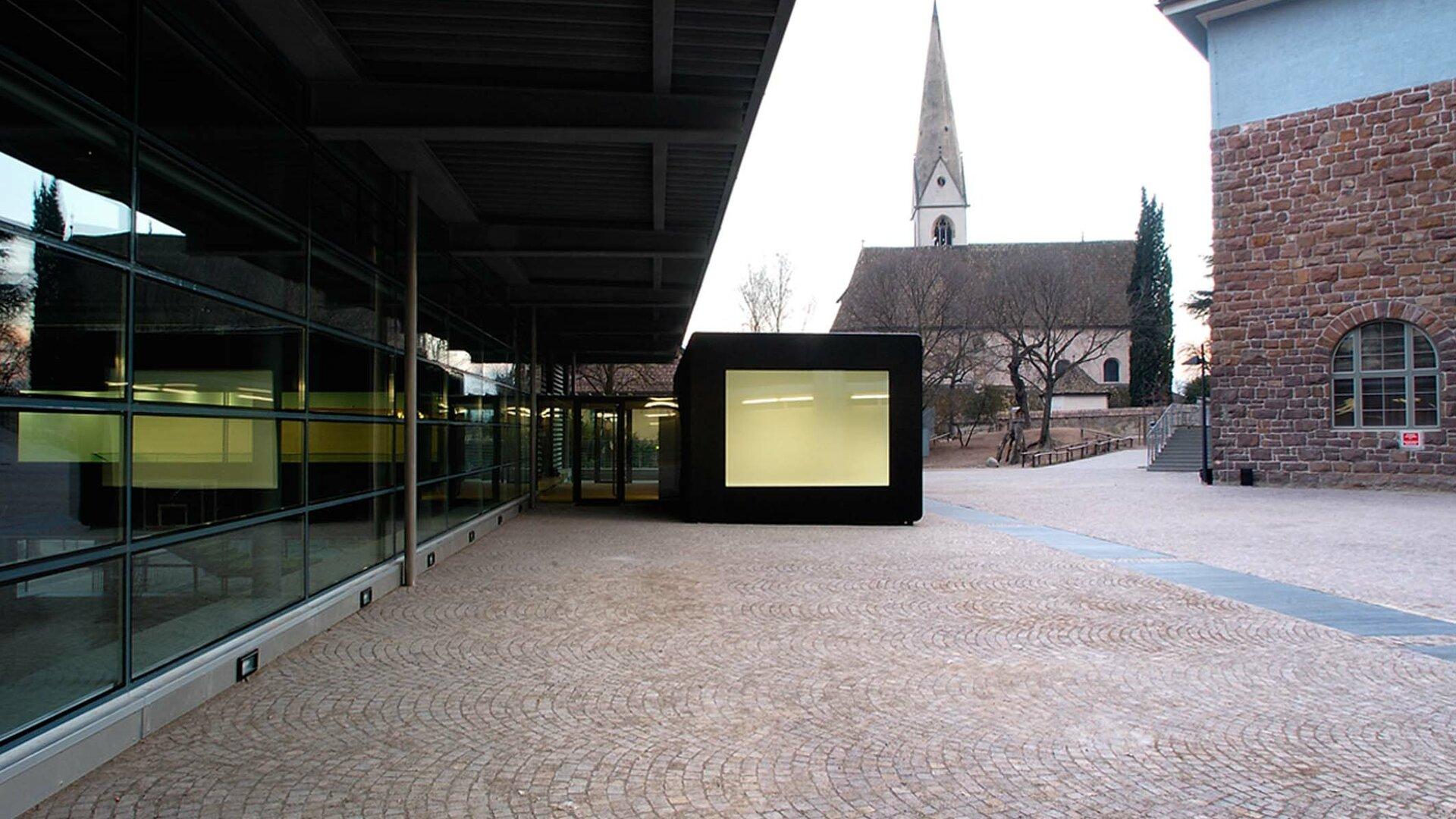 Scuola, mensa e palestra A. Rosmini Bolzano 1 suedtirol.info