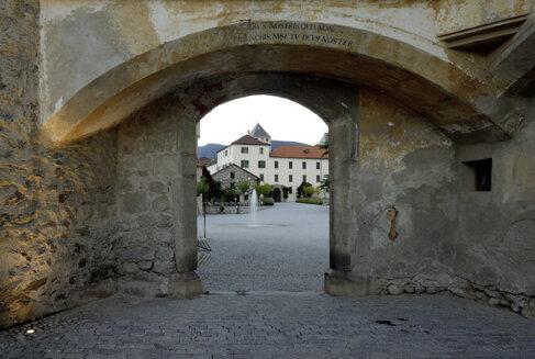 Recupero della piazza dell’Abbazia di Novacella - Bressanone e dintorni - #5 - suedtirol.info