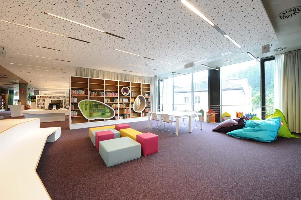 Stadt- und Universitätsbibliothek Bruneck Bruneck 7 suedtirol.info
