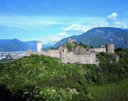 Castel Firmiano Bolzano 1 suedtirol.info