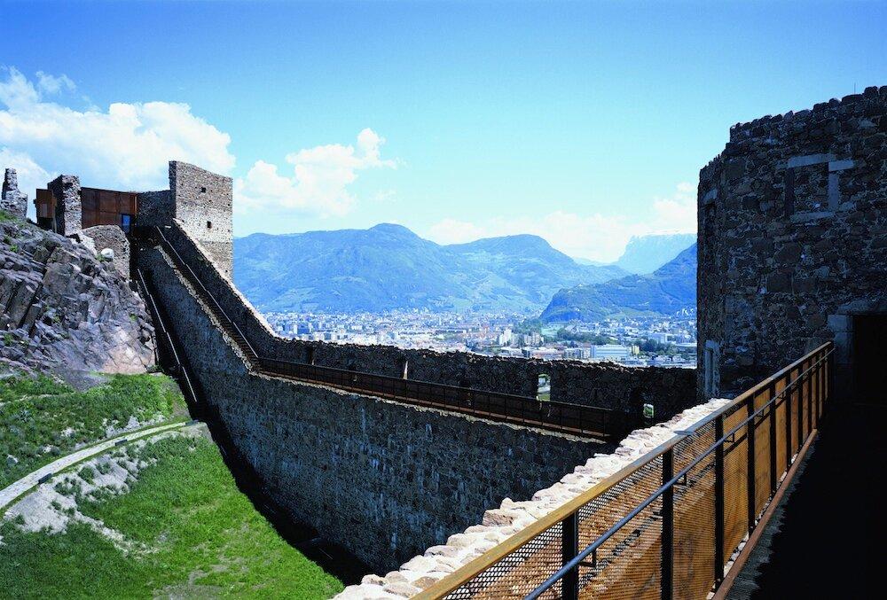 Castel Firmiano Bolzano 2 suedtirol.info