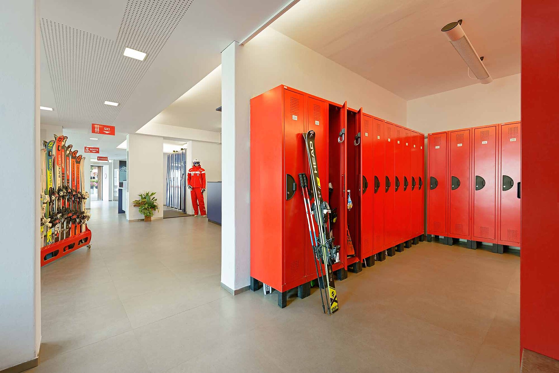 Skischool Rental Seceda
