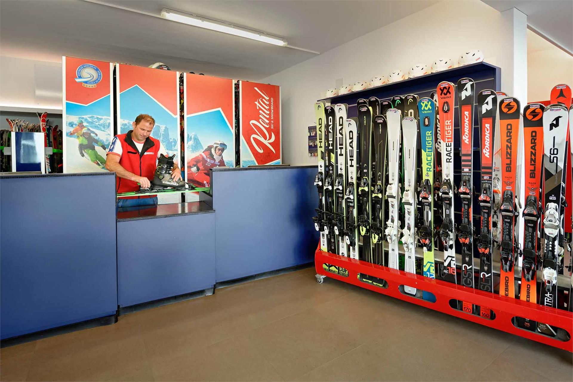 Skischool Rental Zentrum St.Ulrich 2 suedtirol.info