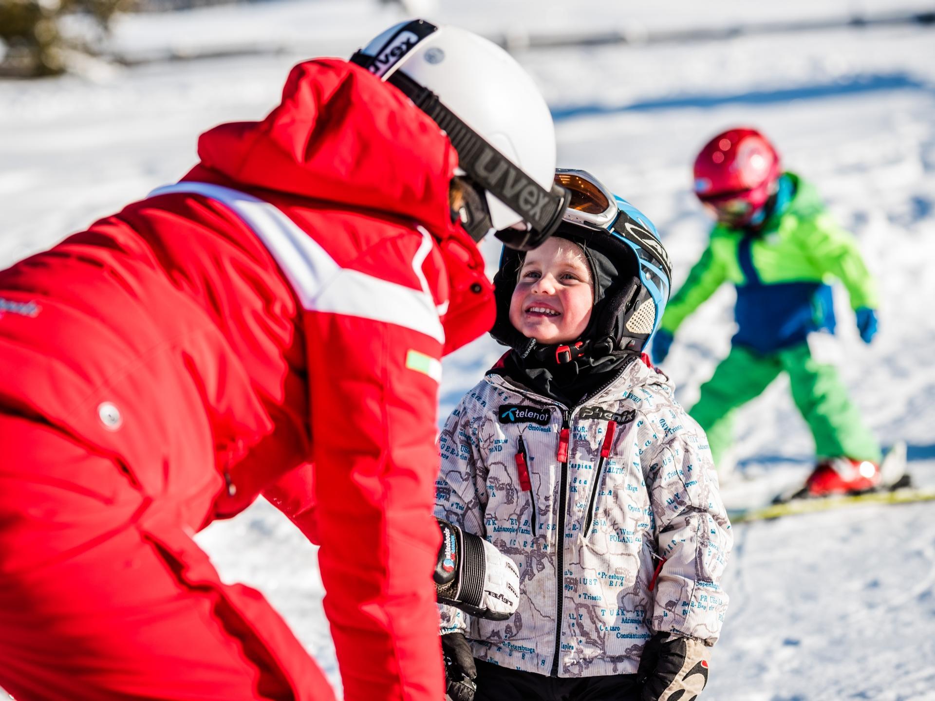 Ski & Snowboard School S. Cristina S.Crestina Gherdëina/Santa Cristina Val Gardana 22 suedtirol.info