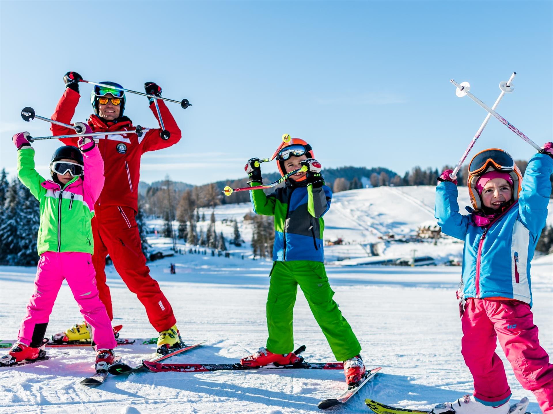 Ski & Snowboard School S. Cristina S.Crestina Gherdëina/Santa Cristina Val Gardana 27 suedtirol.info