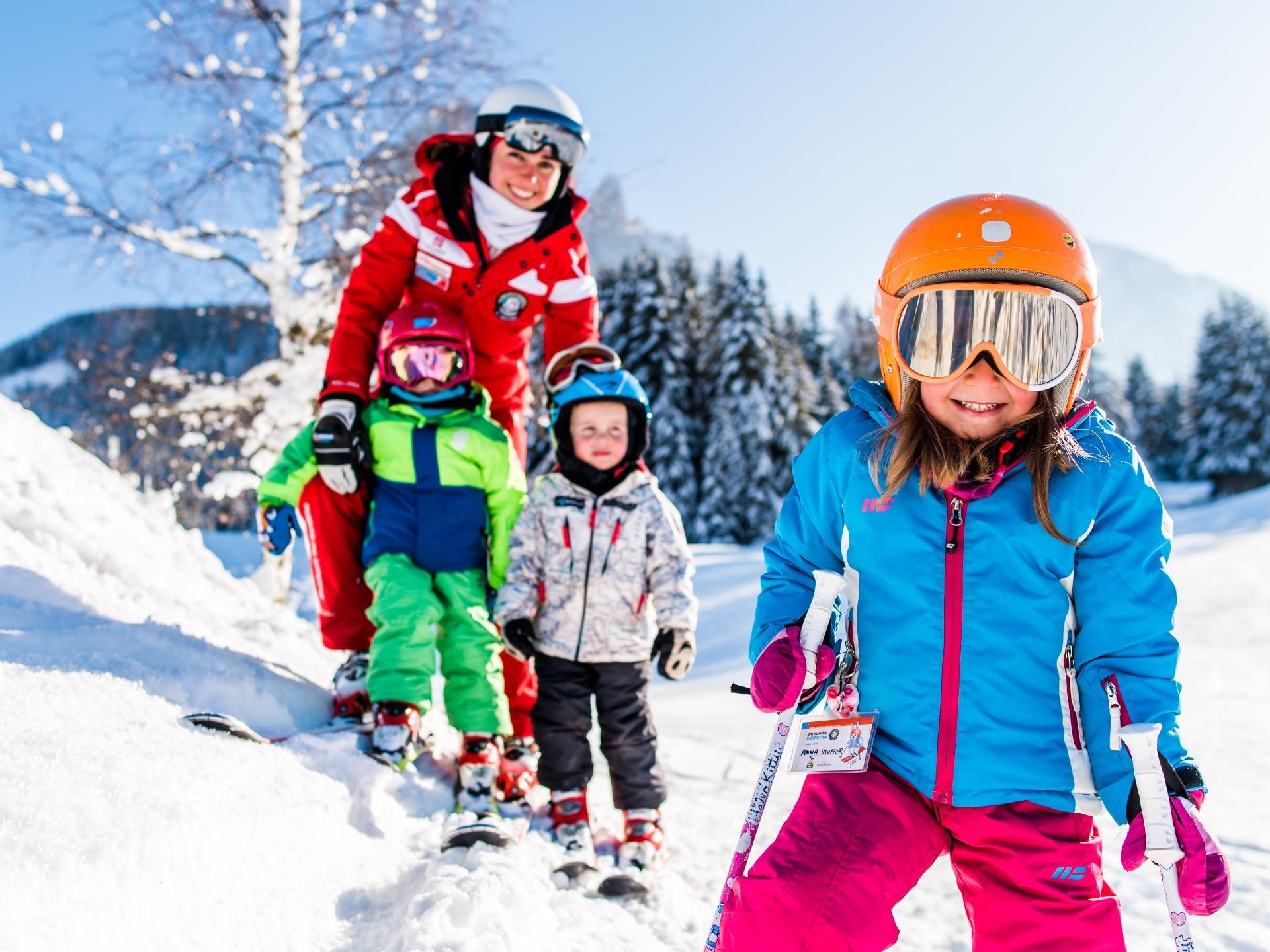 Ski & Snowboard School S. Cristina S.Crestina Gherdëina/Santa Cristina Val Gardana 15 suedtirol.info