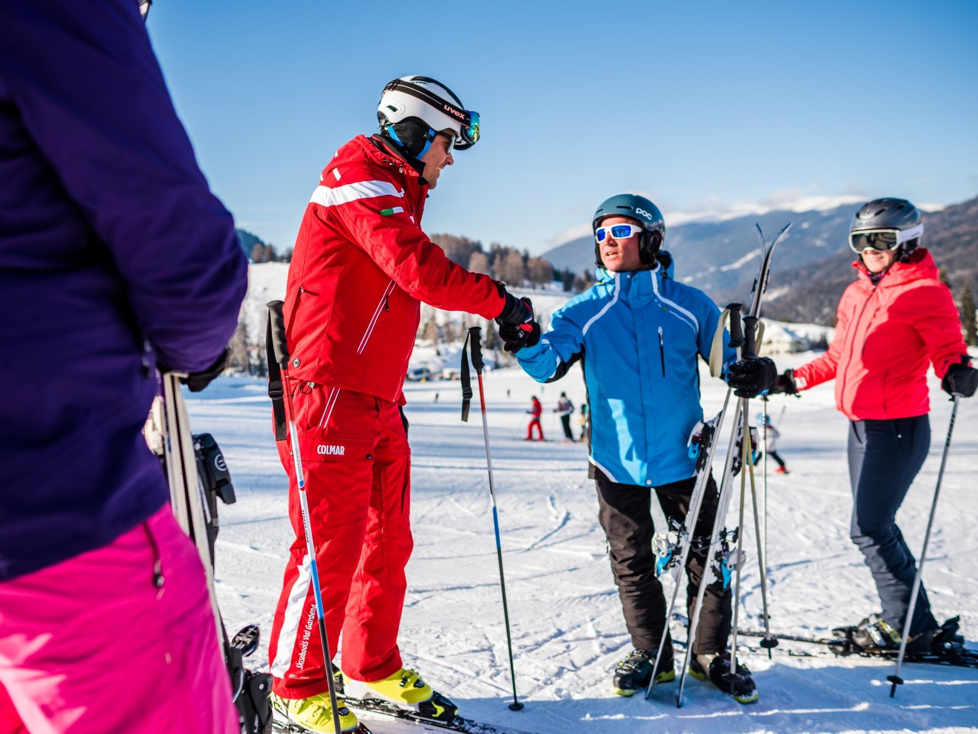 Ski & Snowboard School S. Cristina S.Crestina Gherdëina/Santa Cristina Val Gardana 16 suedtirol.info