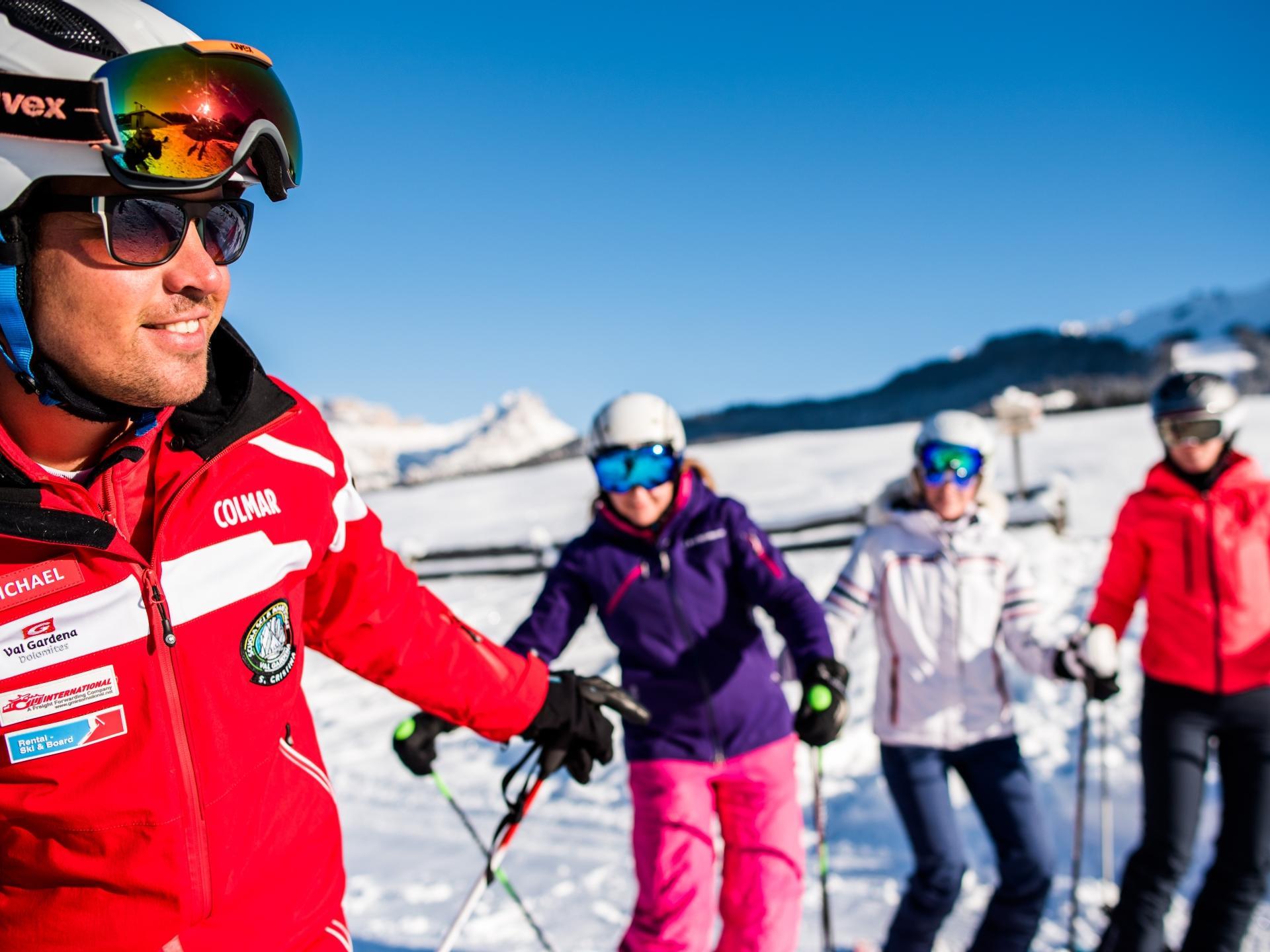 Ski & Snowboard School S. Cristina S.Crestina Gherdëina/Santa Cristina Val Gardana 17 suedtirol.info